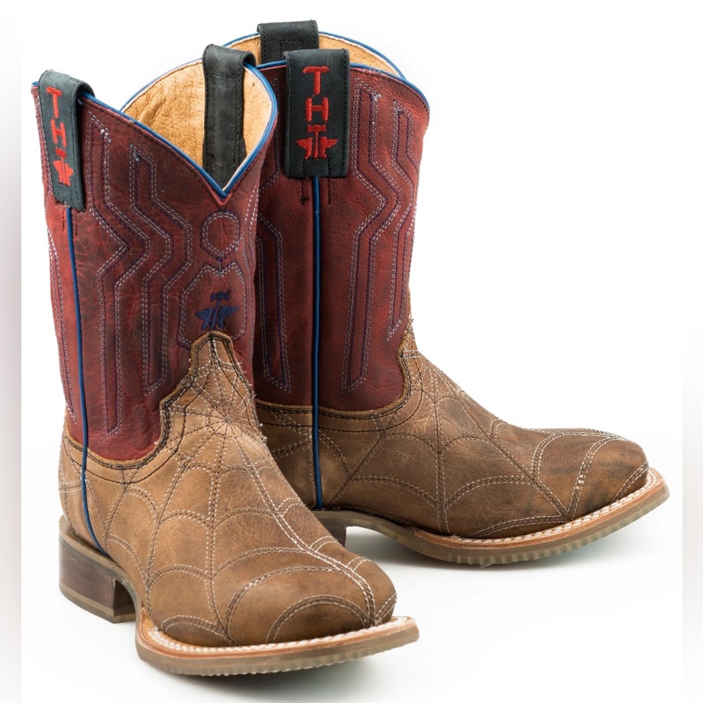BOYS' SPIDER STITCH BOOTS - Like New - good condition!!